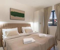 Bliźniak z basenem na sprzedaż w Mandre na wyspie Pag w Chorwacji