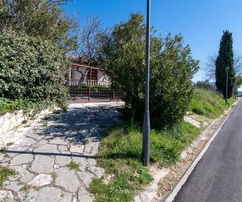 Casa fronte mare in vendita a Zara Karma, posizione privilegiata direttamente sul mare in Croazia