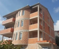 Trogir, Bilin Dolac, casa indipendente di 550 m² su 3 piani + seminterrato,