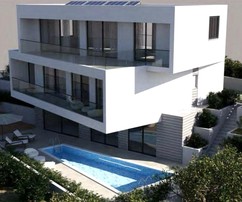 Luxurious Ciovo Villa with Pool and Sea Views