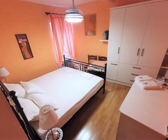 Urokliwe dwupoziomowe mieszkanie w zabytkowym centrum Trogiru