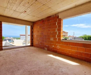Splendida villa in vendita con piscina e vista mozzafiato sul mare in Croazia