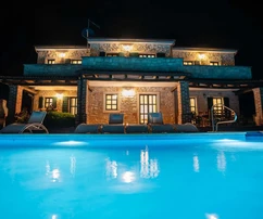 Istria, Poreč: Villa rustica in pietra con piscina in vendita