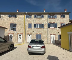 Juršići, Istria: Kamienny dom z basenem i aneksem