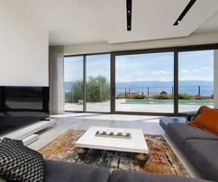 VILLA ESCLUSIVA CON VISTA MARE E PISCINA, A 300 M DALLA SPIAGGIA!