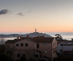 Appartamento in vendita a Rovigno con vista sul mare in Croazia