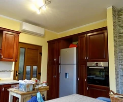 Amplia finca en venta en Brod Moravice, Croacia