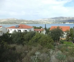 Ciovo, Arbanija, építési telek 485 m2, 100 m-re a tengertől, kilátás