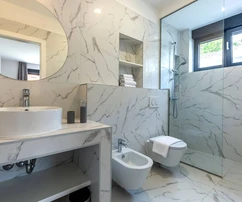 Villa with a swimming pool for sale near Split in Croatia