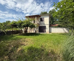 Tinjan, Istrie : Maison familiale avec jardin et garage