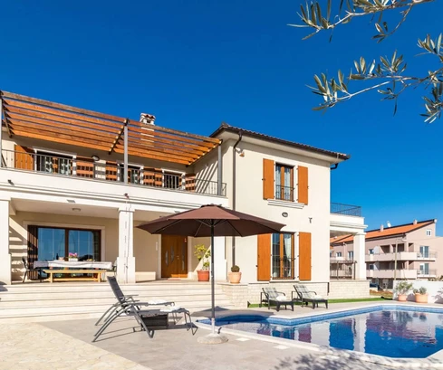 Medulinban medencés villa eladó Horvátországban
