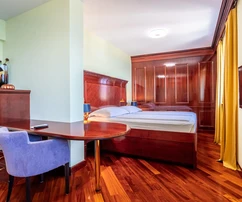 Apartamento en venta en la isla de Vis, justo frente al mar en Croacia