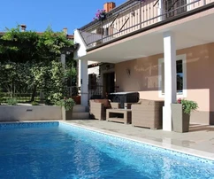 Momjan, Istria - Historic stone house with pool