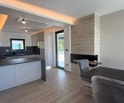 NUEVA CASA ADOSADA CON PISCINA Y VISTAS AL MAR, EN UNA ZONA TRANQUILA.