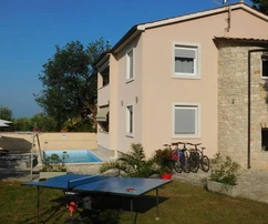 Istria, Pola, spaziosa villa con piscina vicino al centro storico