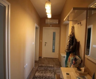 Квартира третий этаж 69,27 м² жилой площади