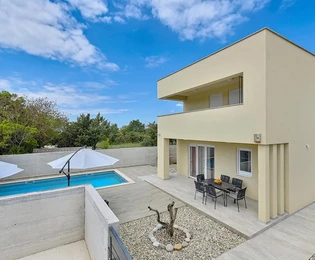 Casa moderna in vendita con vista mare a Dignano in Croazia