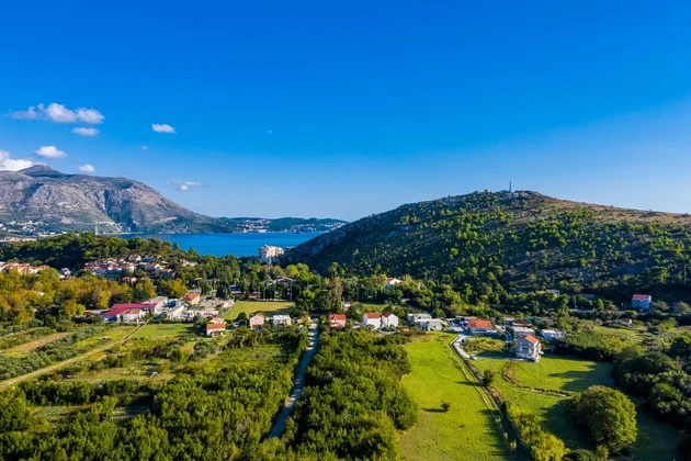 <p>Projet de terrain constructible de 3000 m2 - Comté de Dubrovnik</p>