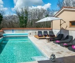 Marčana, Istrien - Ferienvilla mit beheiztem pool