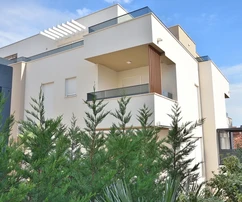 Vodice – umeblowane dwupokojowe mieszkanie w pobliżu centrum Vodic