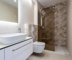 Kuća na prodaju u Promajni blizu mora