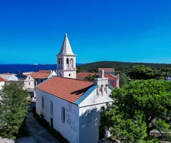 Первая линия на острове Премуда, редкость на рынке