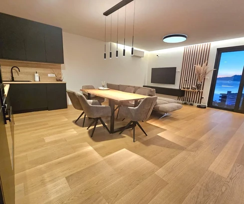 Appartement de trois chambres à vendre avec vue sur la mer à Rijeka en Croatie