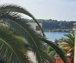 Apartment building with sea view for sale in Croatia