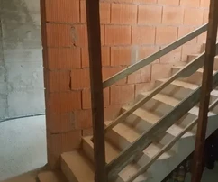 Trogir, Bilin Dolac, casa indipendente di 550 m² su 3 piani + seminterrato,