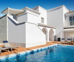 Istrie, Poreč: Luxusní vila se 4 ložnicemi a bazénem