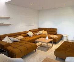 LUKSUSOWA WILLA Z BASENEM I OGRODEM, W SPOKOJNEJ OKOLICY!