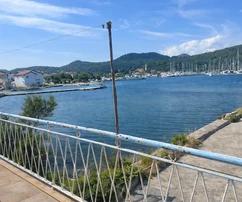 Első sor a tenger mellett Dalmácia - Marina Sutomiščica - Ugljan sziget
