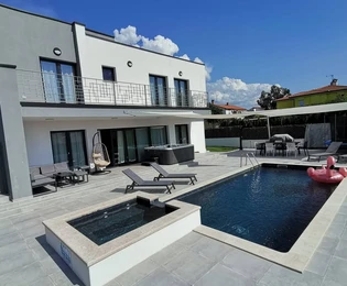 Impresionante villa en venta en Poreč, Croacia