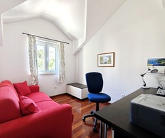 W pełni umeblowane mieszkanie na wyspie Brač z panoramicznym widokiem na morze