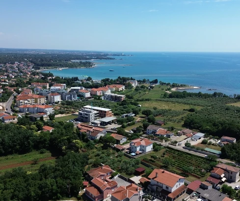 House with sea view, 200m2, Umag, Zambratija