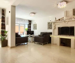 Spaziosa casa con piscina in vendita a Medolino in Croazia