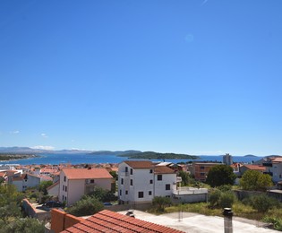 Prodaja stana u Vodicama s pogledom na more