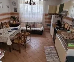 Trogir, Centrum, starý kamenný dom na 4 poschodiach, 147 m2, ideálny na turistiku