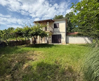 Tinjan, Istria: Dom rodzinny z ogrodem i garażem