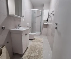 Apartmanház eladó Crikvenicán, Dramalj városrészben Horvátországban