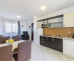 Villa mit Wohnungen in Vodnjan zu verkaufen in Kroatien