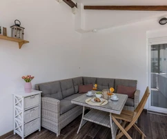 Przestronne trzypokojowe mieszkanie na sprzedaż w Splicie w Chorwacji