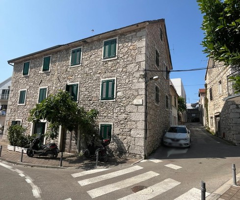 Casa disponibile nel cuore di Vodice