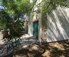 Casa independiente cerca de la playa - ¡tu hogar de ensueño en Vir!