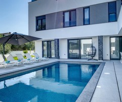 Modern villa in a great location near Zadar