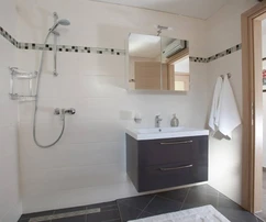 Nowoczesny dom z basenem na sprzedaż w Medulin w Chorwacji