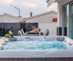 Penthouse mit Meerblick in Podstrana zu verkaufen in Kroatien