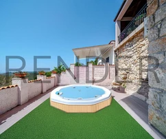 Panorámás villát kínálunk eladásra Korčulán Horvátországban