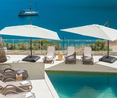 Marina, apartamento recién renovado con dos dormitorios, 67 m², con aparcamiento, primera línea al mar