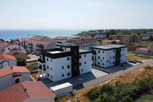 Penthouse Privlaka mit wunderschönem Meerblick